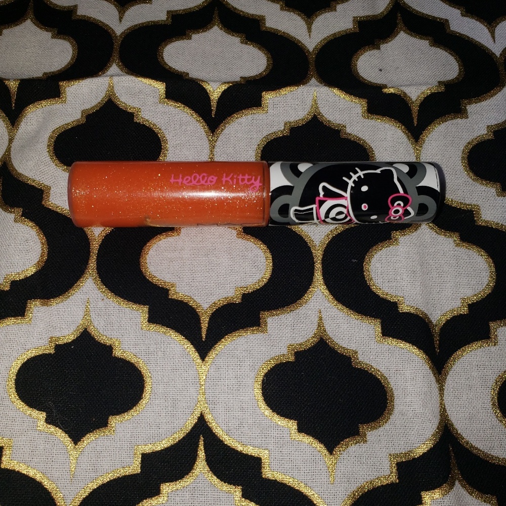 MAC Hello Kitty Lipglass Nice to Be Nice